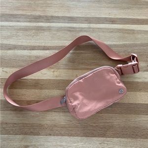 Rose lululemon belt bag